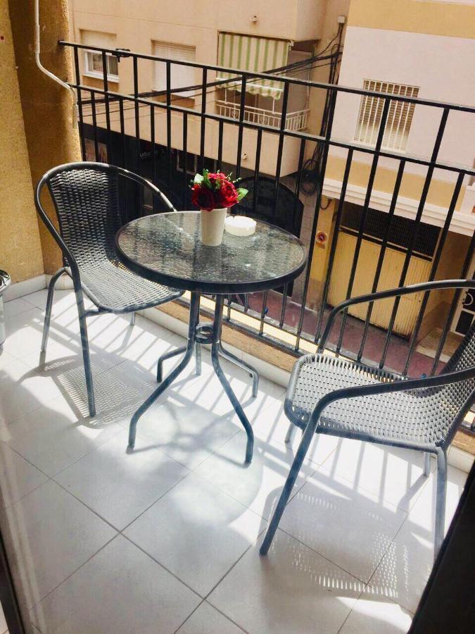 Studio Apartment Vicente Blasco Ibanez, 127 Torrevieja Eksteriør bilde
